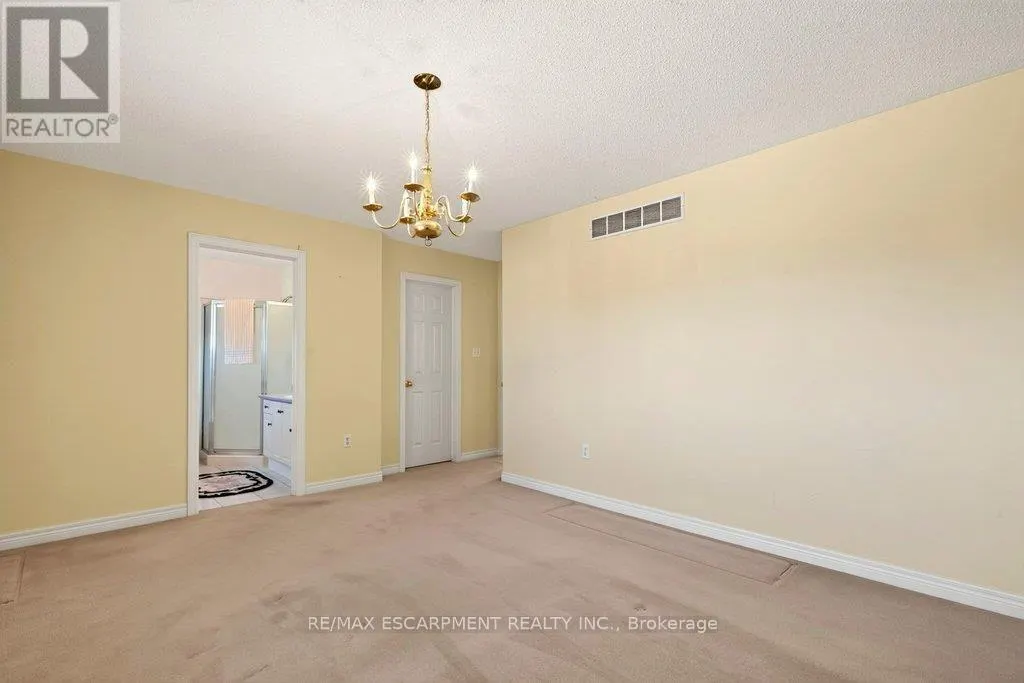 13 CHIANTI CRESCENT