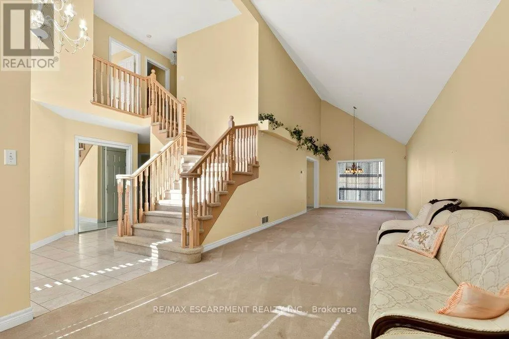 13 CHIANTI CRESCENT