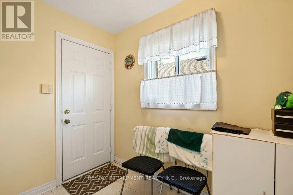 13 CHIANTI CRESCENT