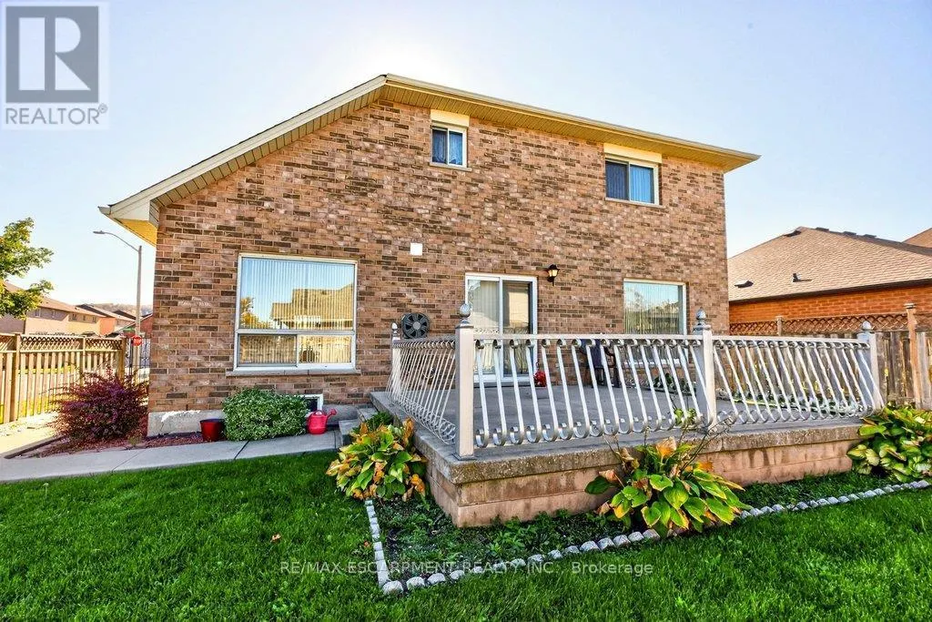 13 CHIANTI CRESCENT