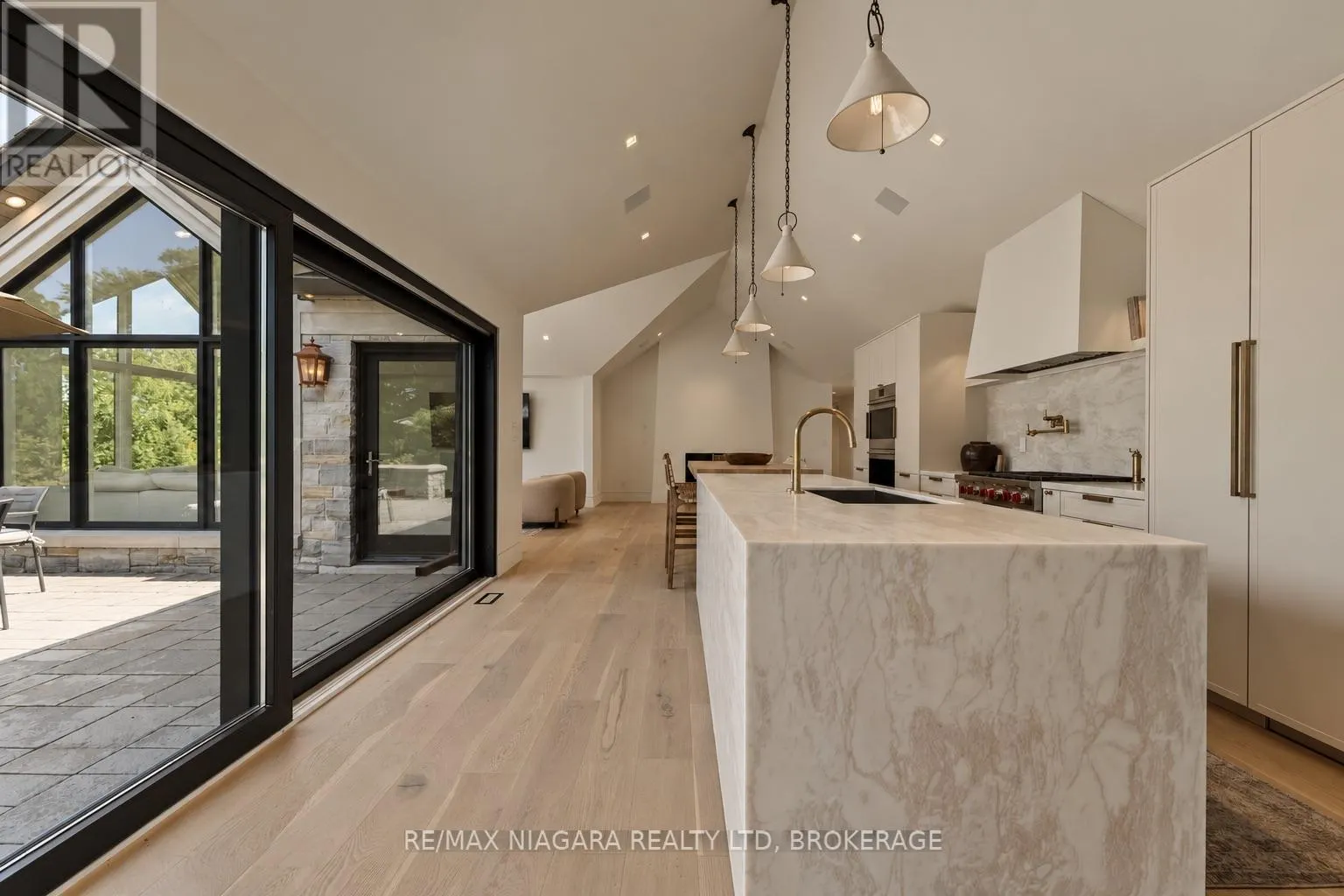 3551 CARDINAL DRIVE