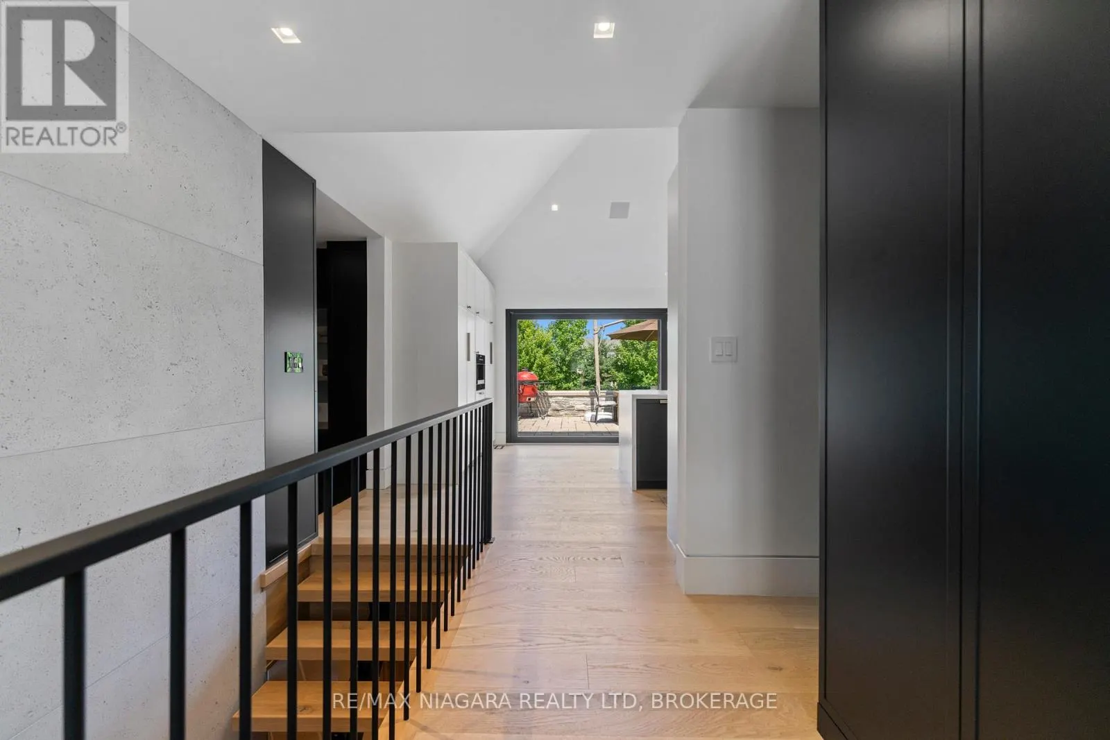 3551 CARDINAL DRIVE