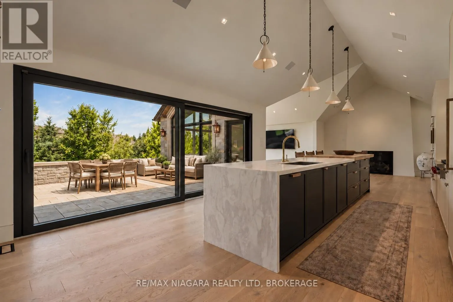 3551 CARDINAL DRIVE