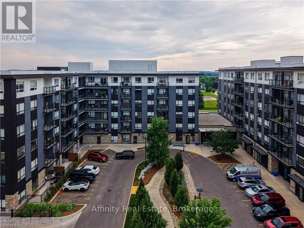 212 - 251 NORTHFIELD DRIVE E
