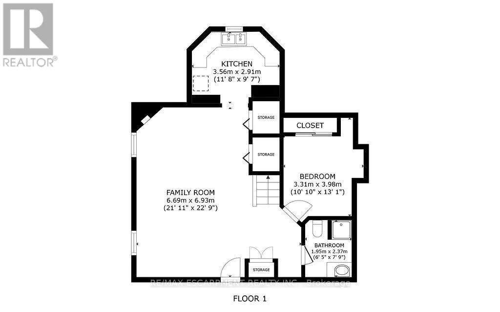 7 FALCONRIDGE DRIVE
