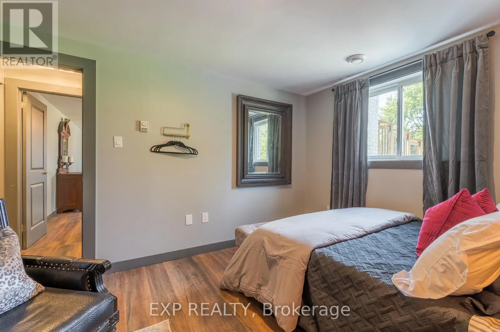 150 BAYVIEW DRIVE