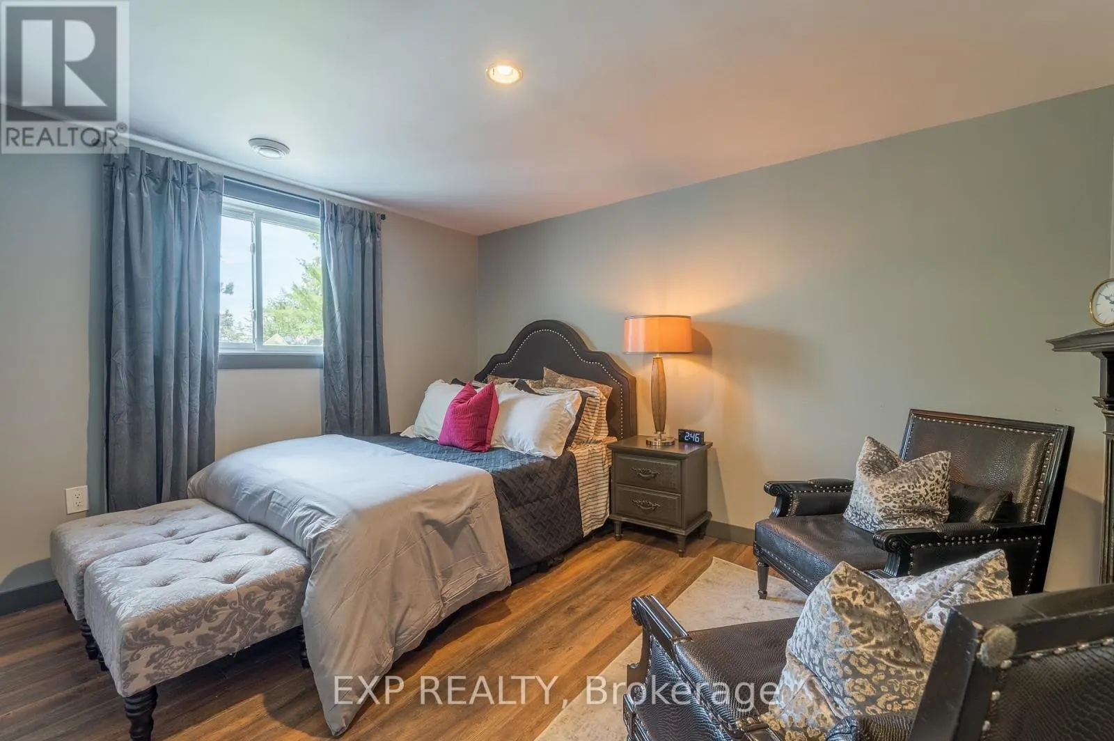 150 BAYVIEW DRIVE