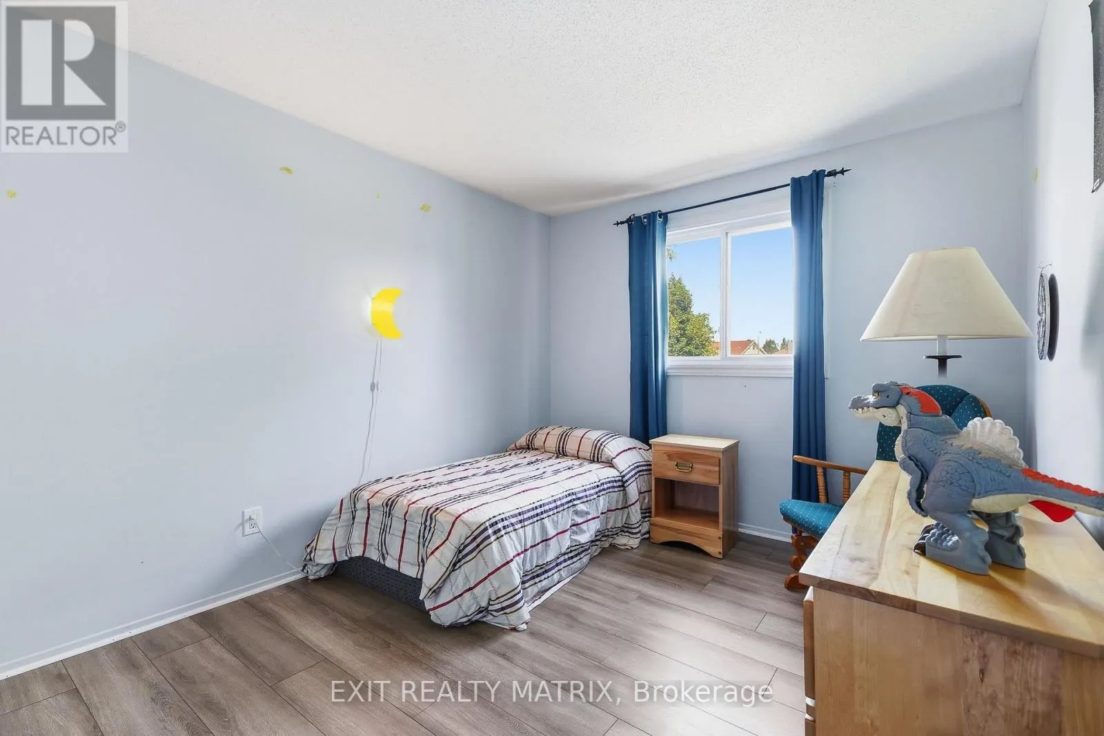751 CLEARCREST CRESCENT