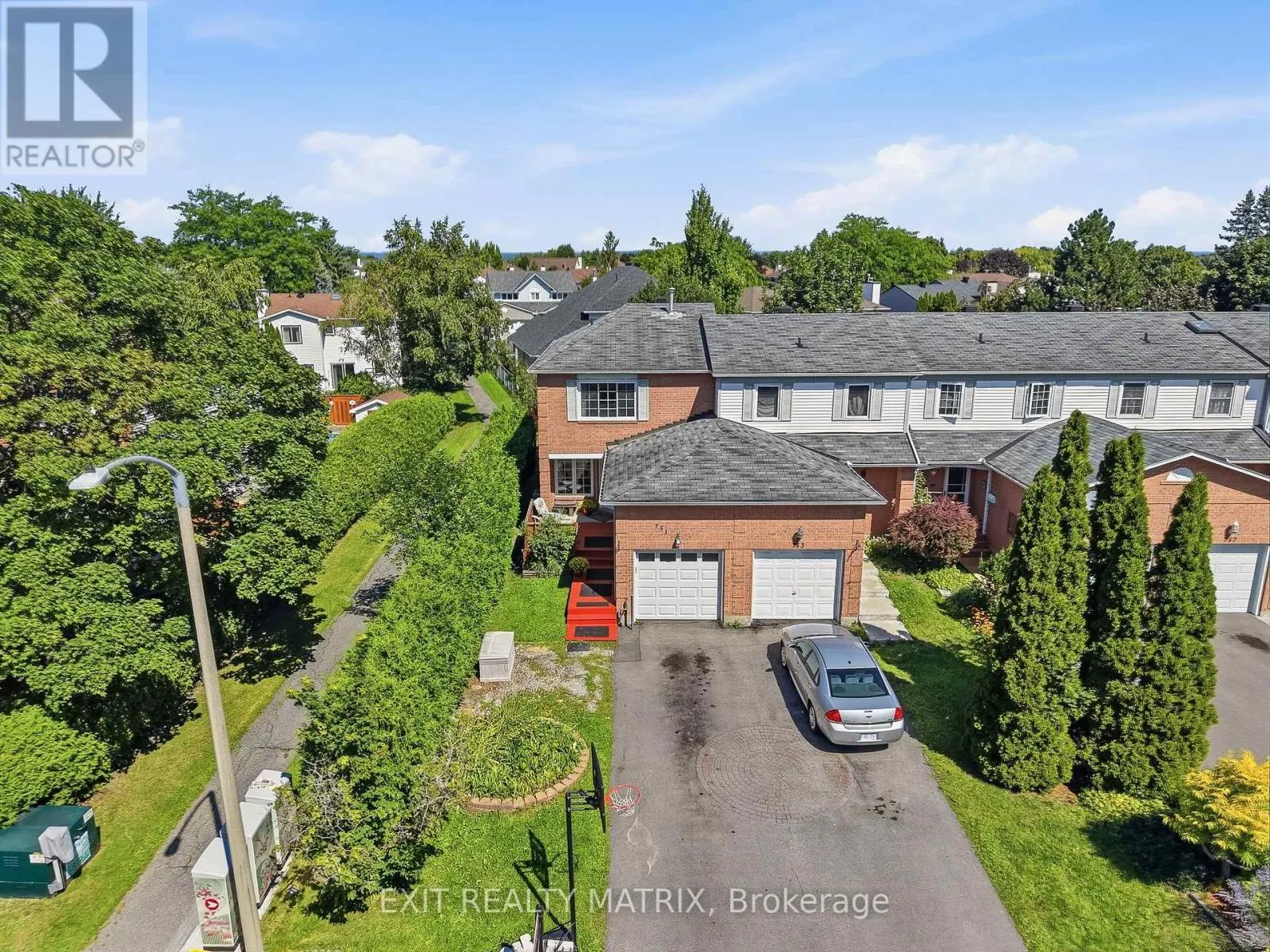 751 CLEARCREST CRESCENT