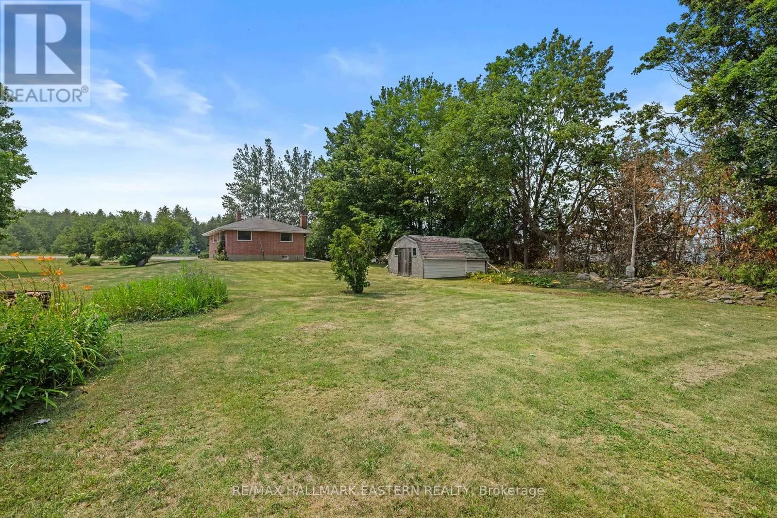 921 ROBINSON ROAD
