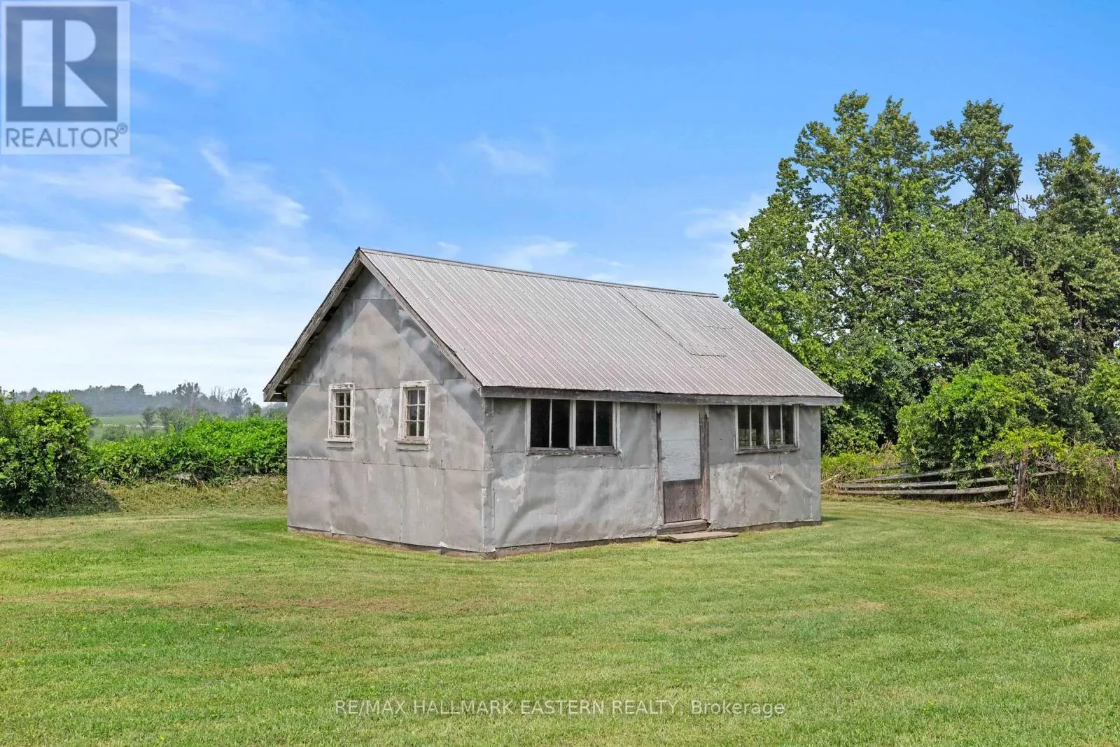 921 ROBINSON ROAD