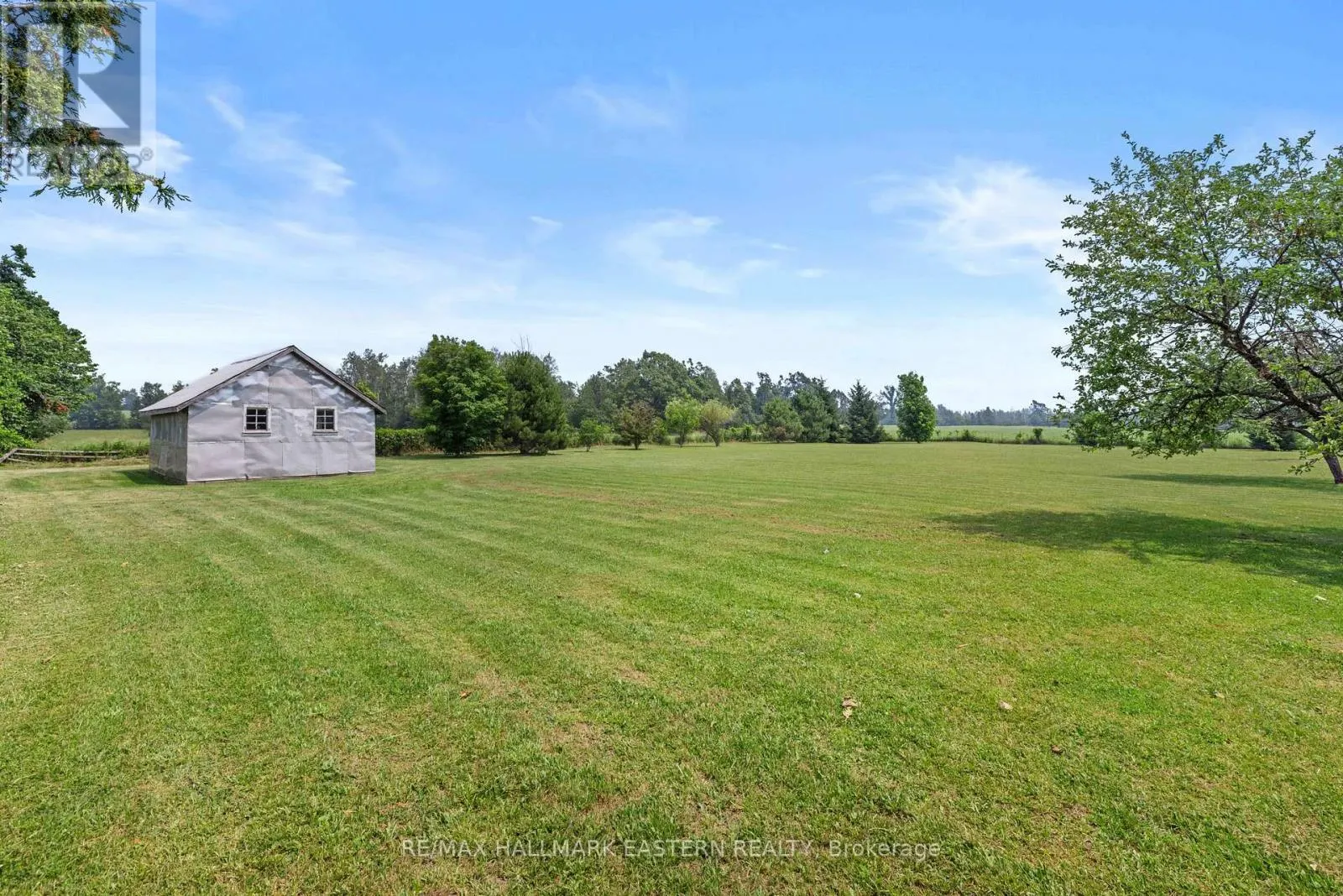 921 ROBINSON ROAD