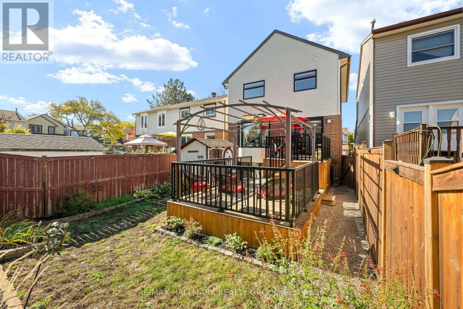 9 FIRESIDE CRESCENT