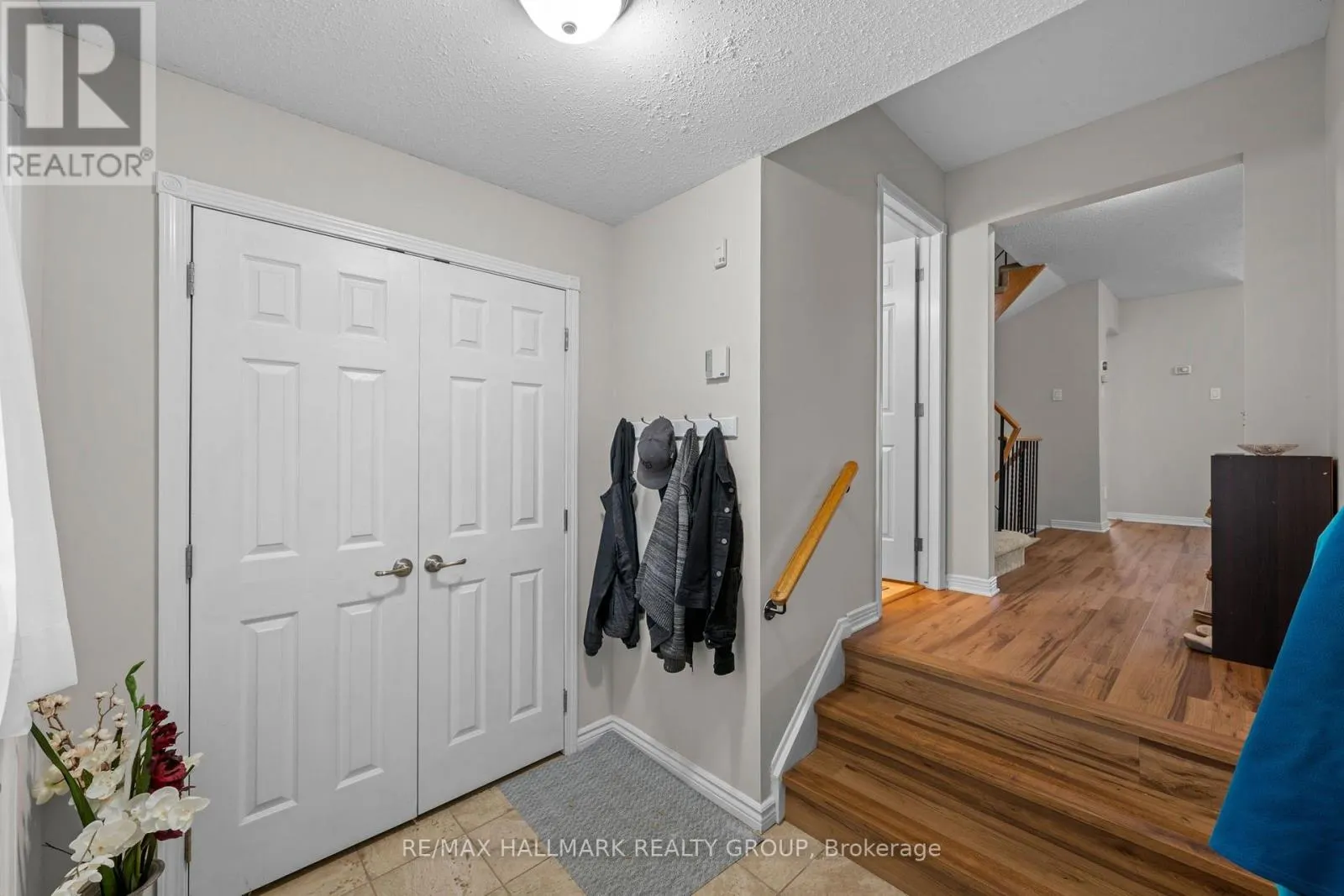 9 FIRESIDE CRESCENT