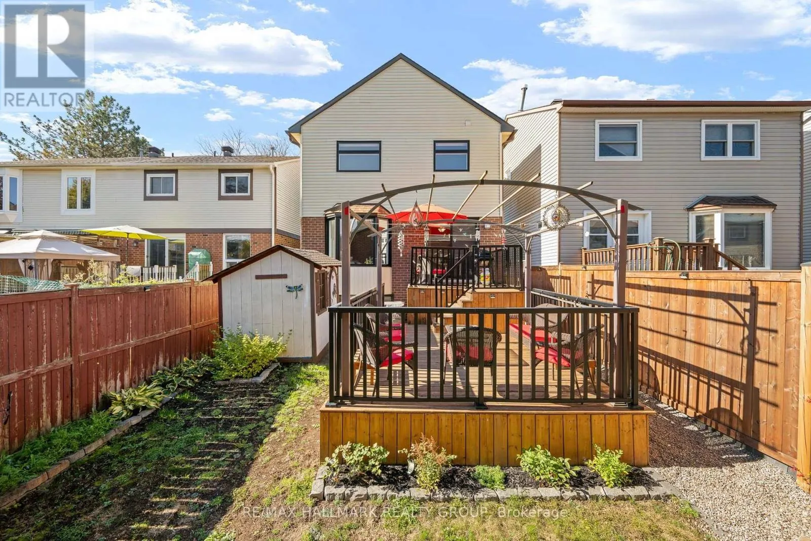 9 FIRESIDE CRESCENT