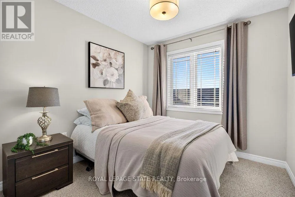 9 BLOOM CRESCENT