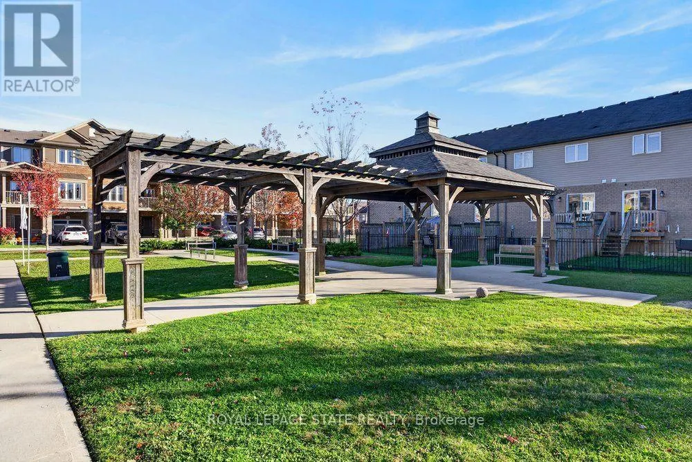 9 BLOOM CRESCENT
