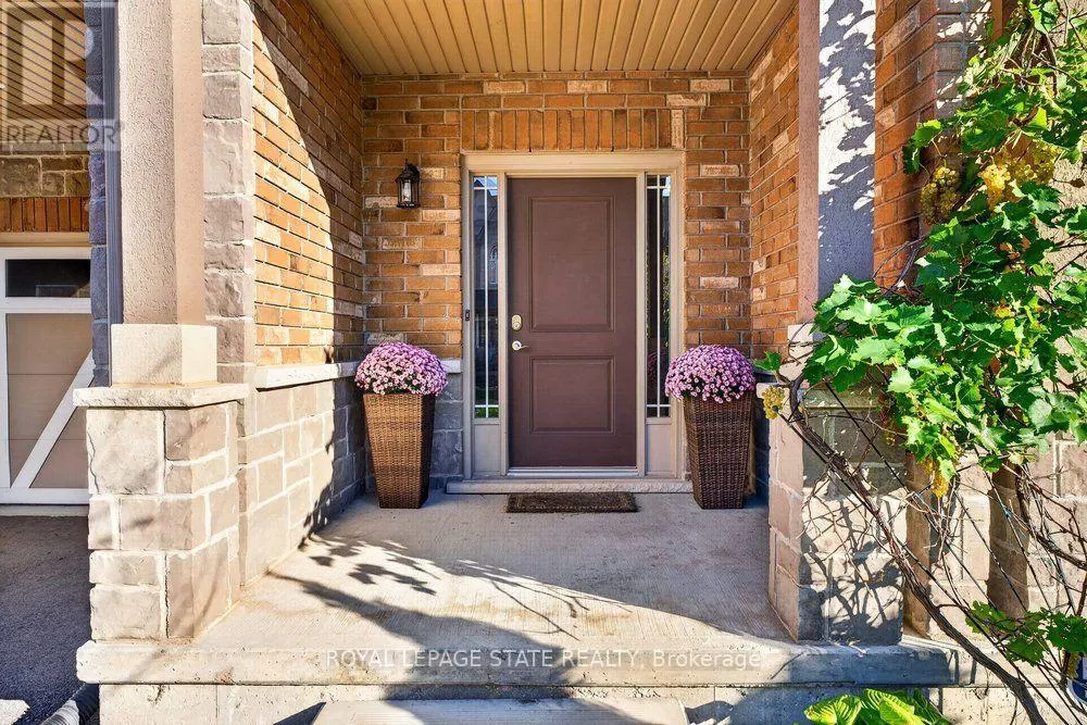 9 BLOOM CRESCENT