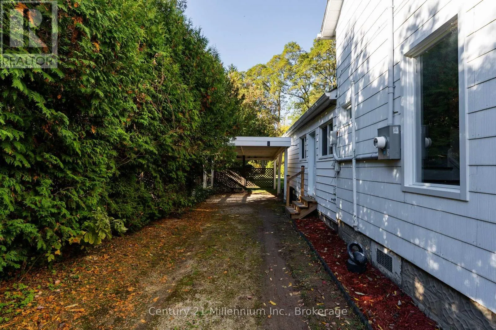 28 OWEN STREET