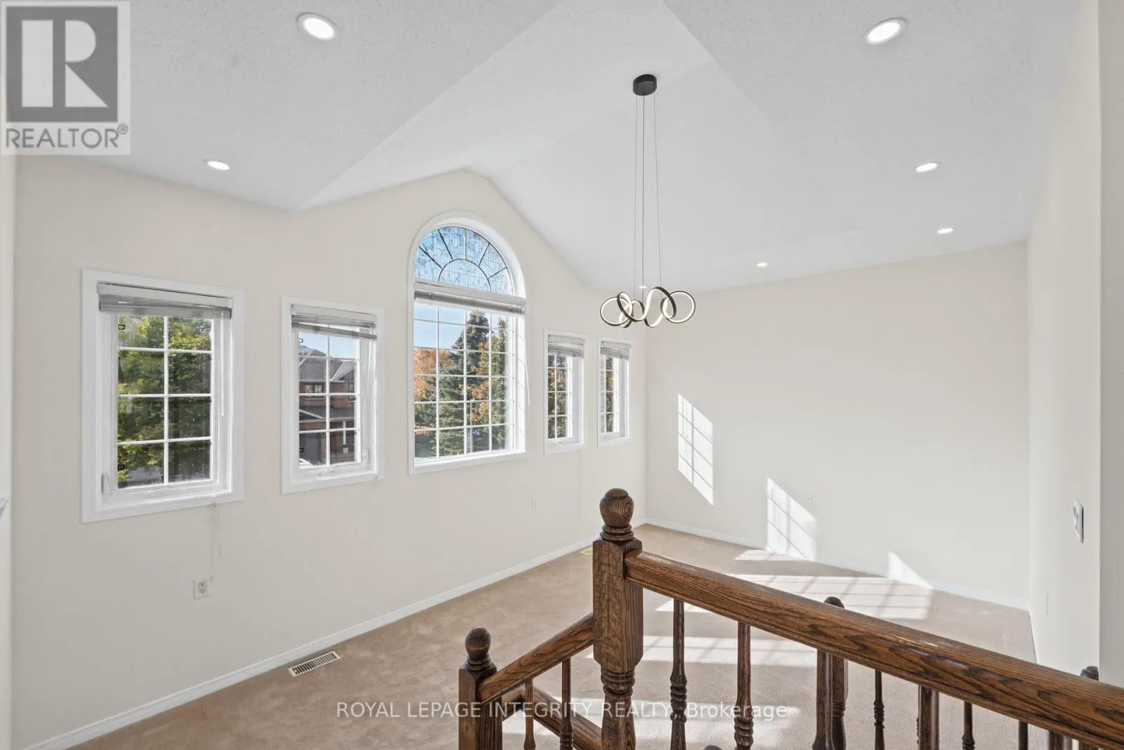 104 WHITESTONE DRIVE