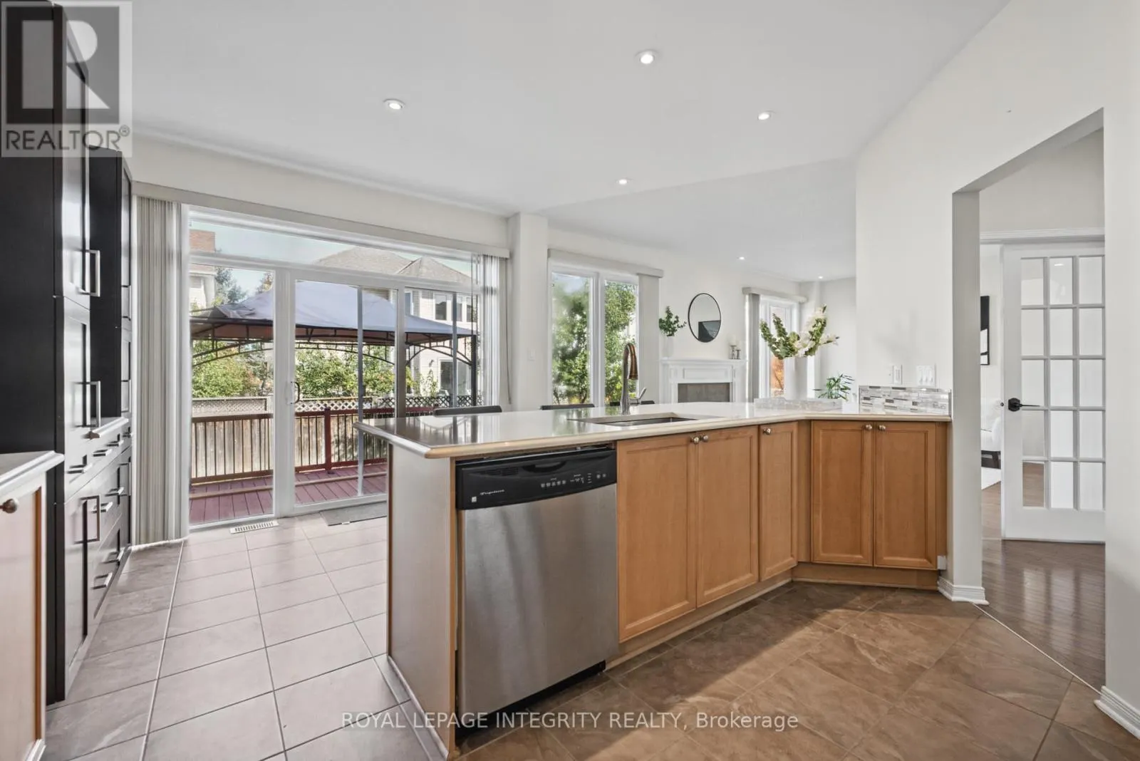 104 WHITESTONE DRIVE