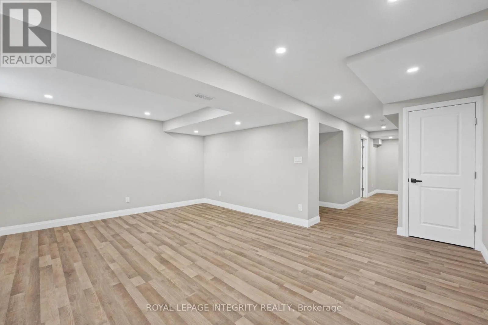 104 WHITESTONE DRIVE