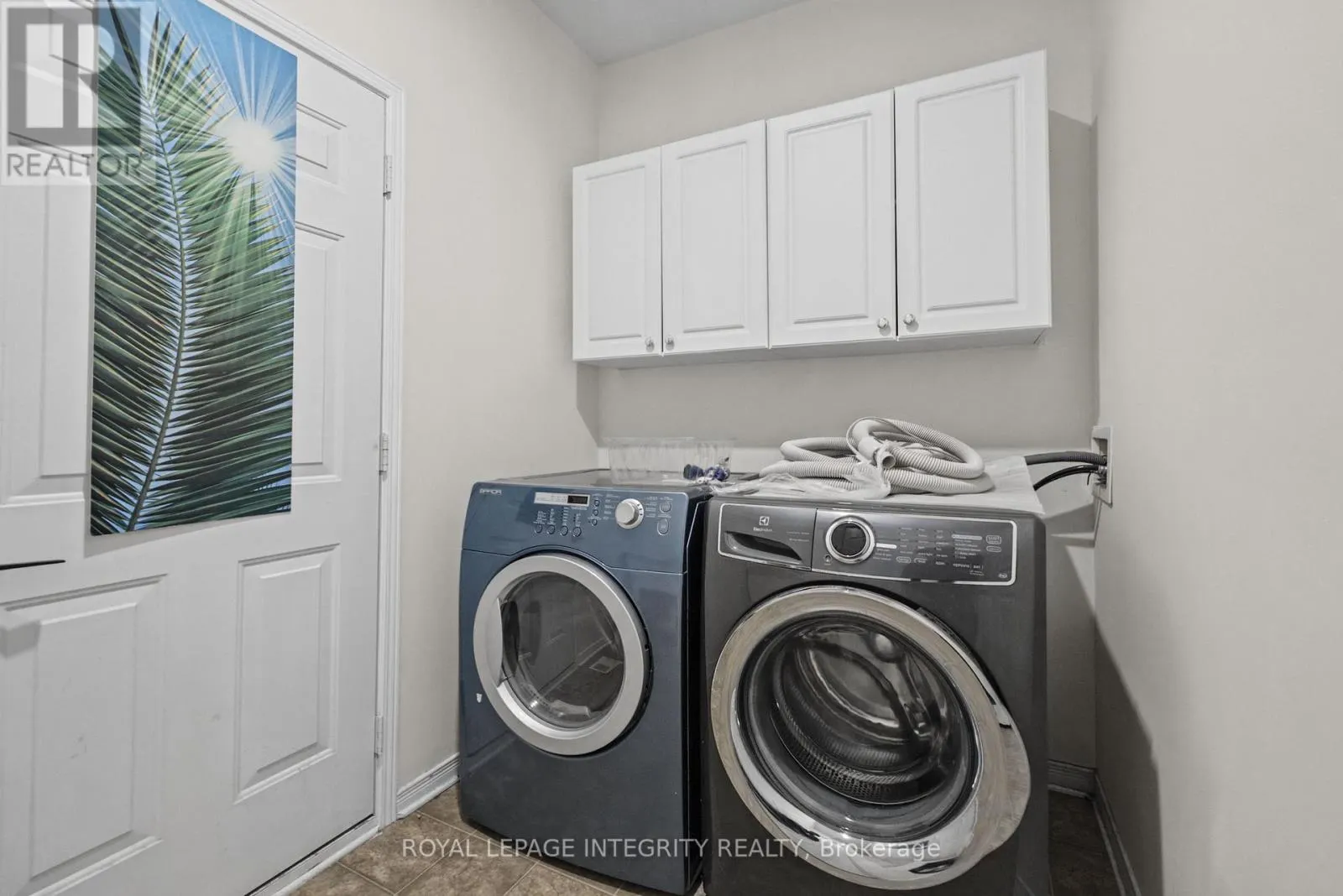 104 WHITESTONE DRIVE