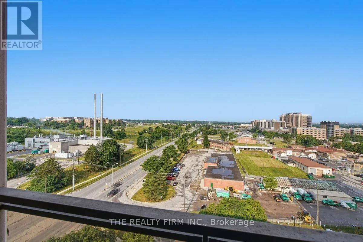 1206 - 858 COMMISSIONERS ROAD E #1206