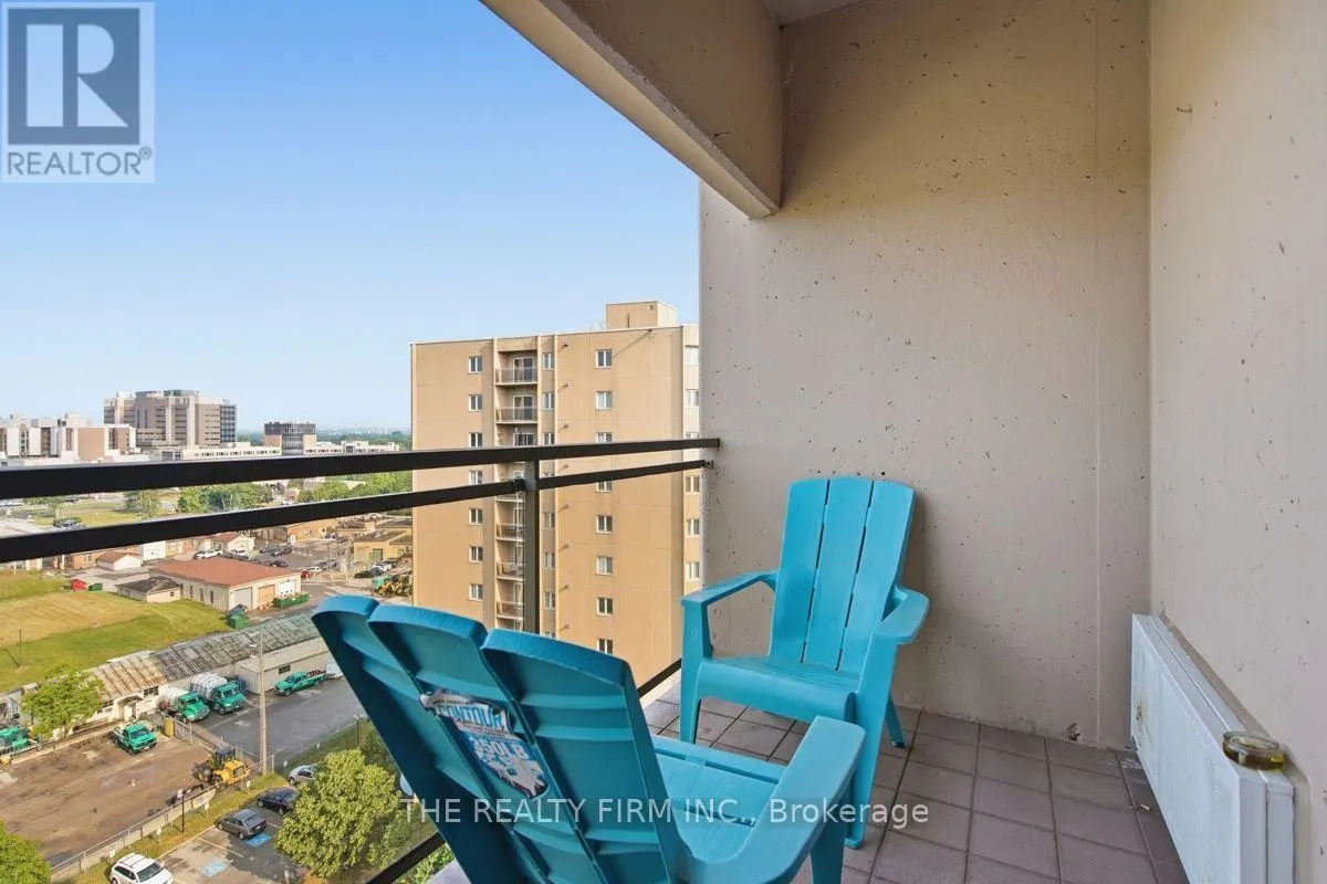 1206 - 858 COMMISSIONERS ROAD E #1206
