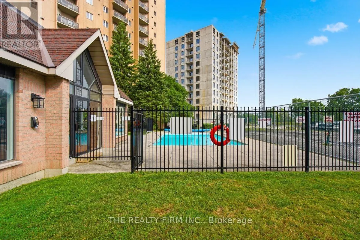 1206 - 858 COMMISSIONERS ROAD E #1206