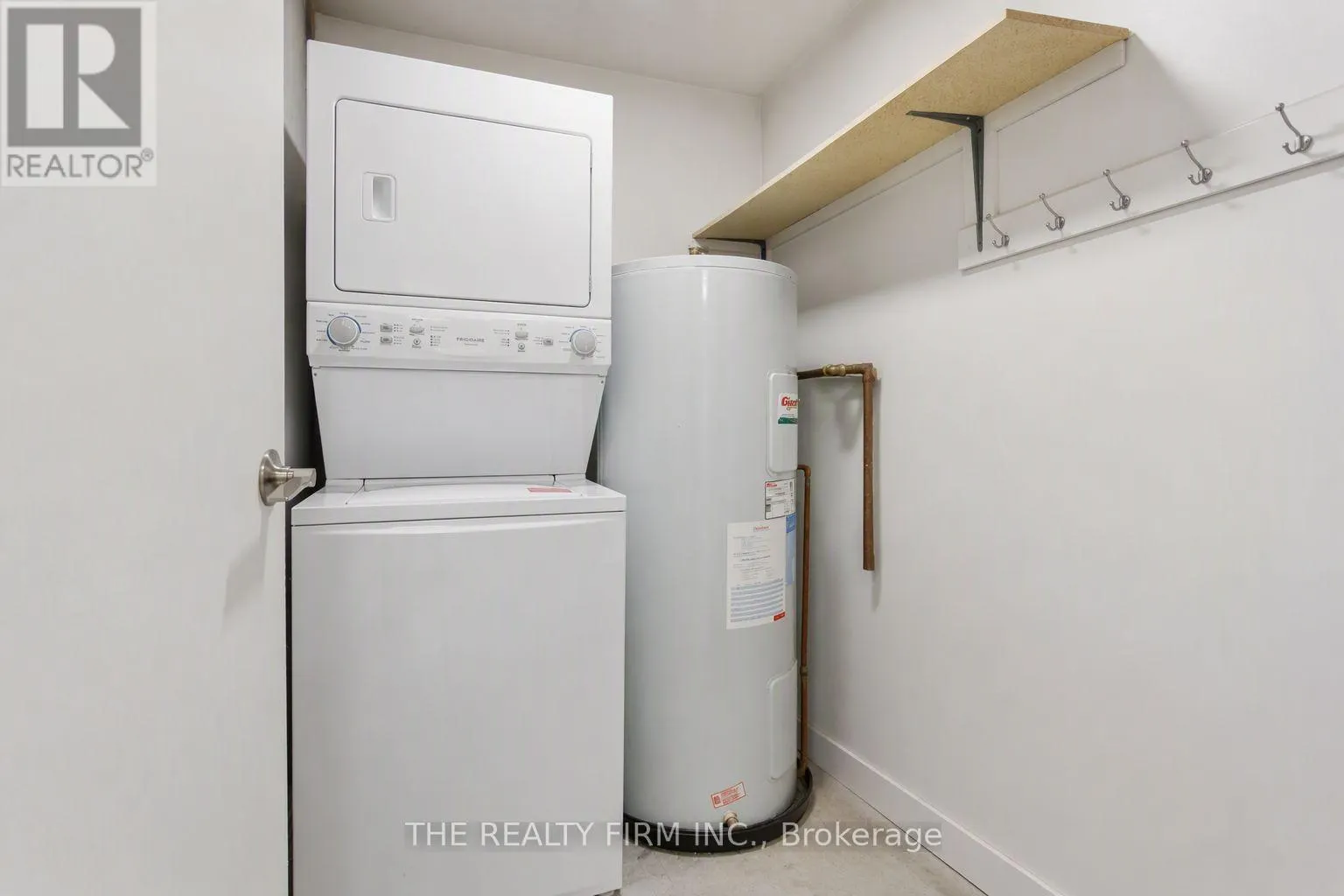 1206 - 858 COMMISSIONERS ROAD E #1206