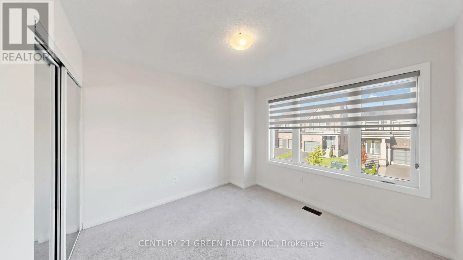 135 FAIREY CRESCENT