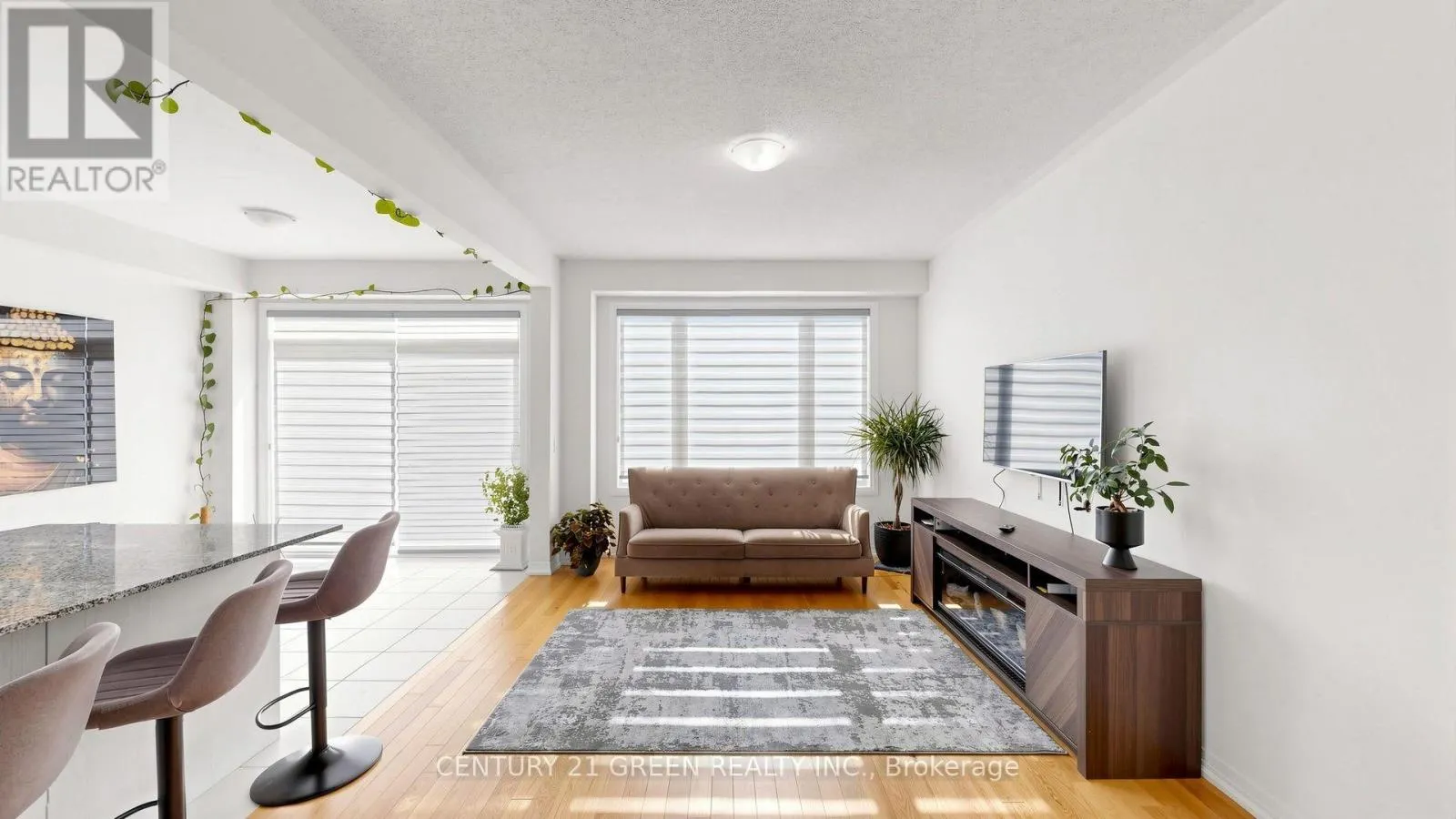 135 FAIREY CRESCENT