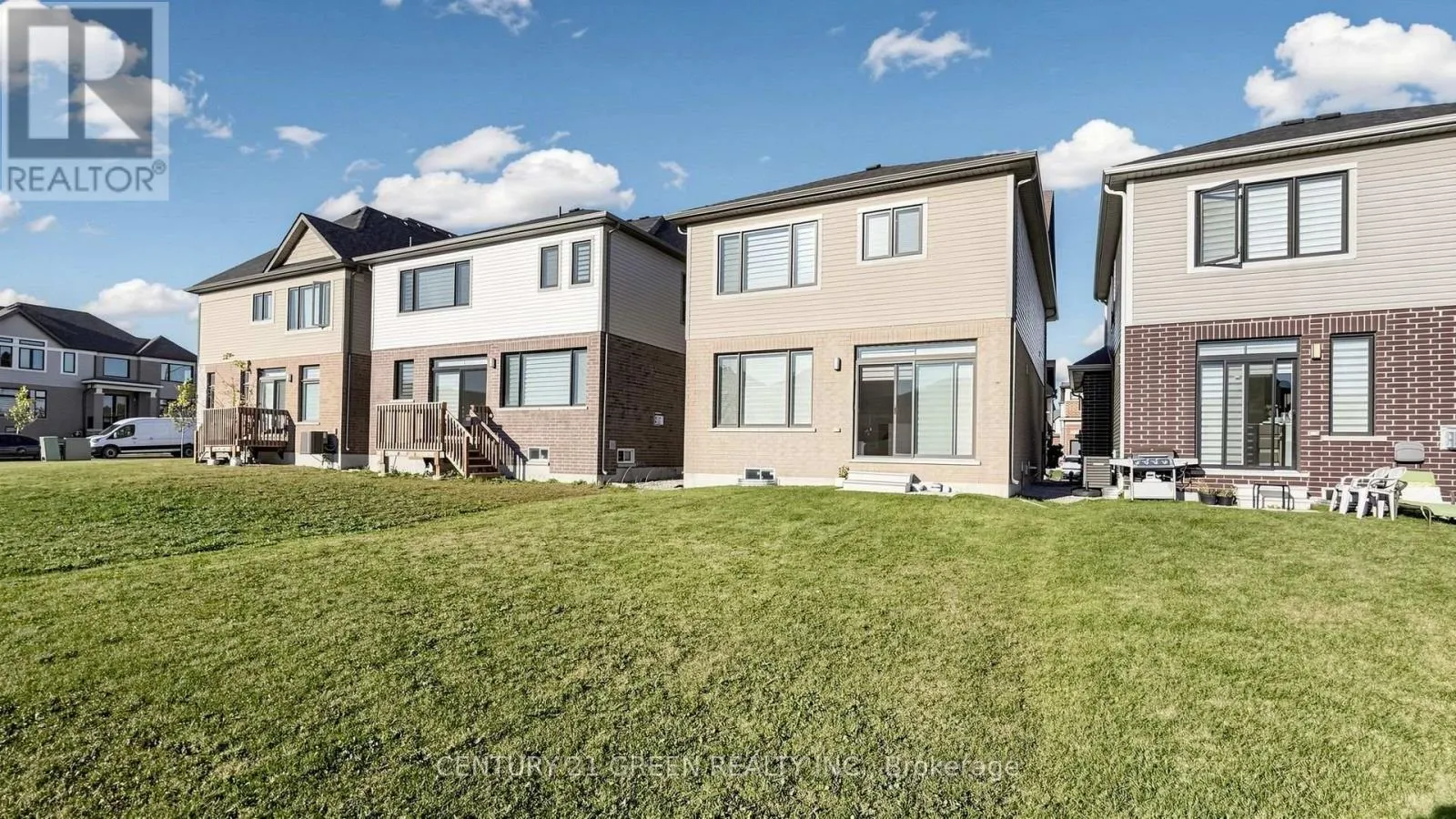 135 FAIREY CRESCENT