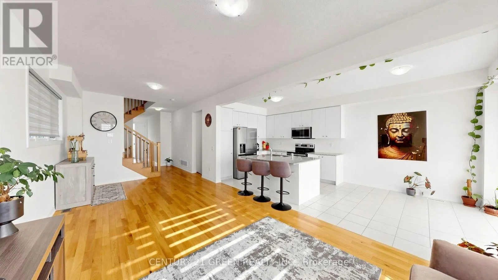 135 FAIREY CRESCENT