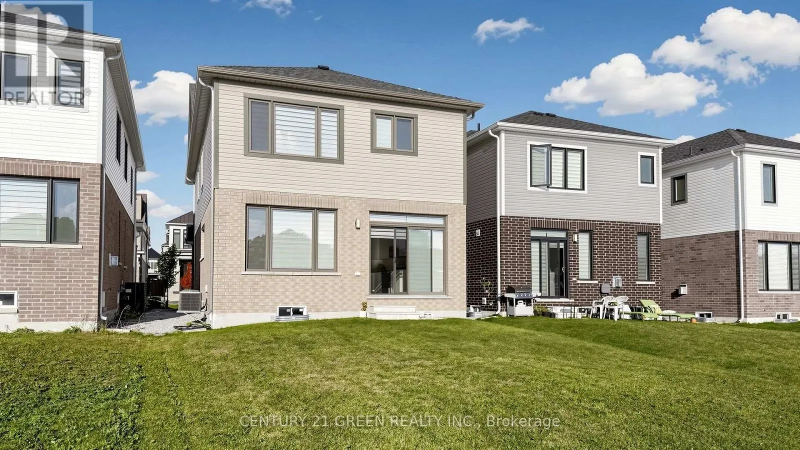 135 FAIREY CRESCENT