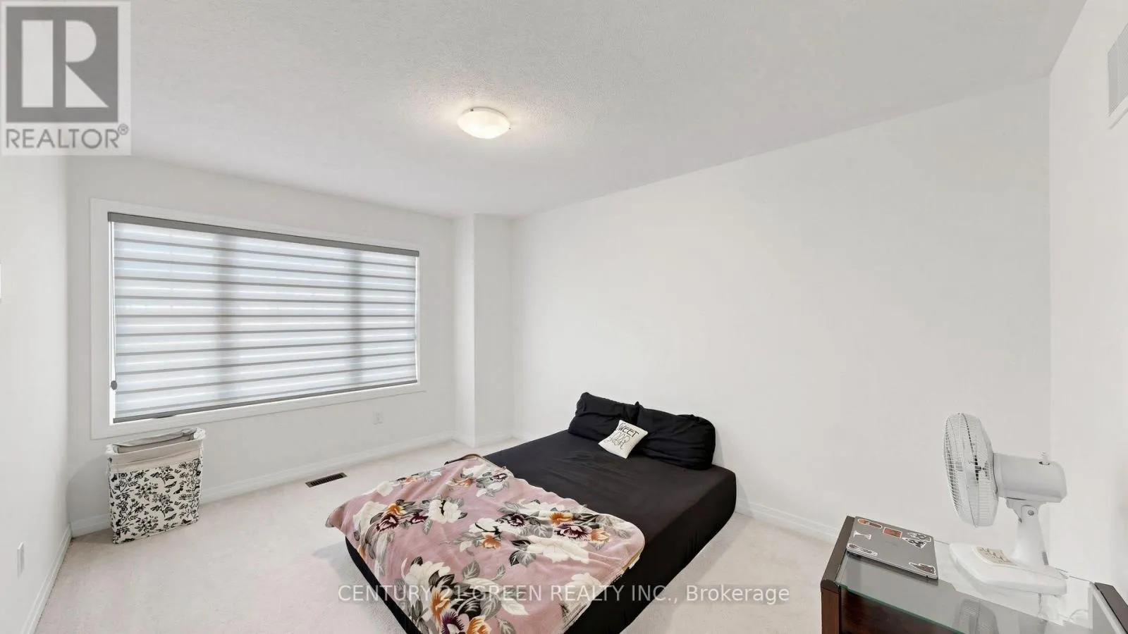 135 FAIREY CRESCENT