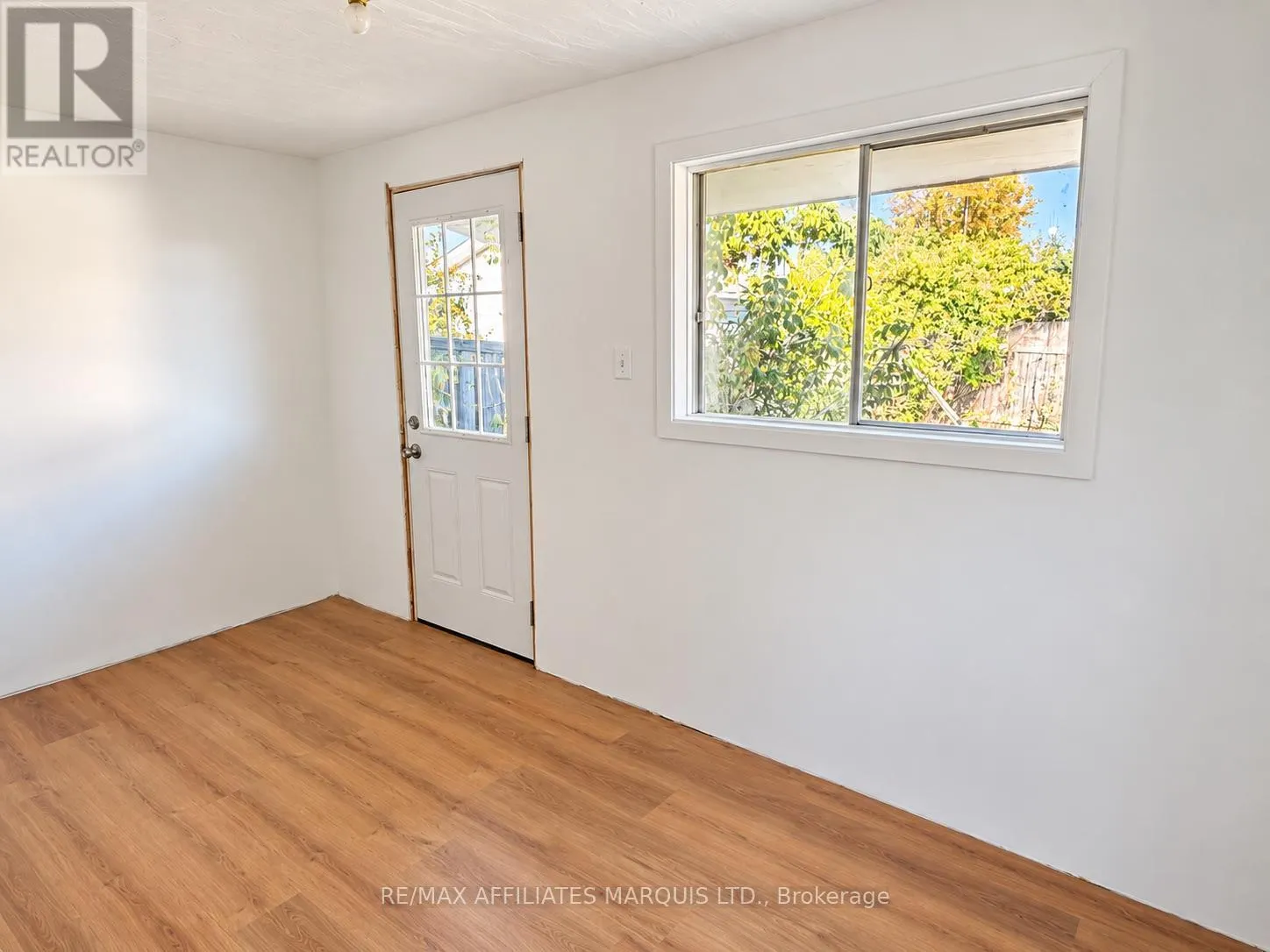 121 GUY STREET