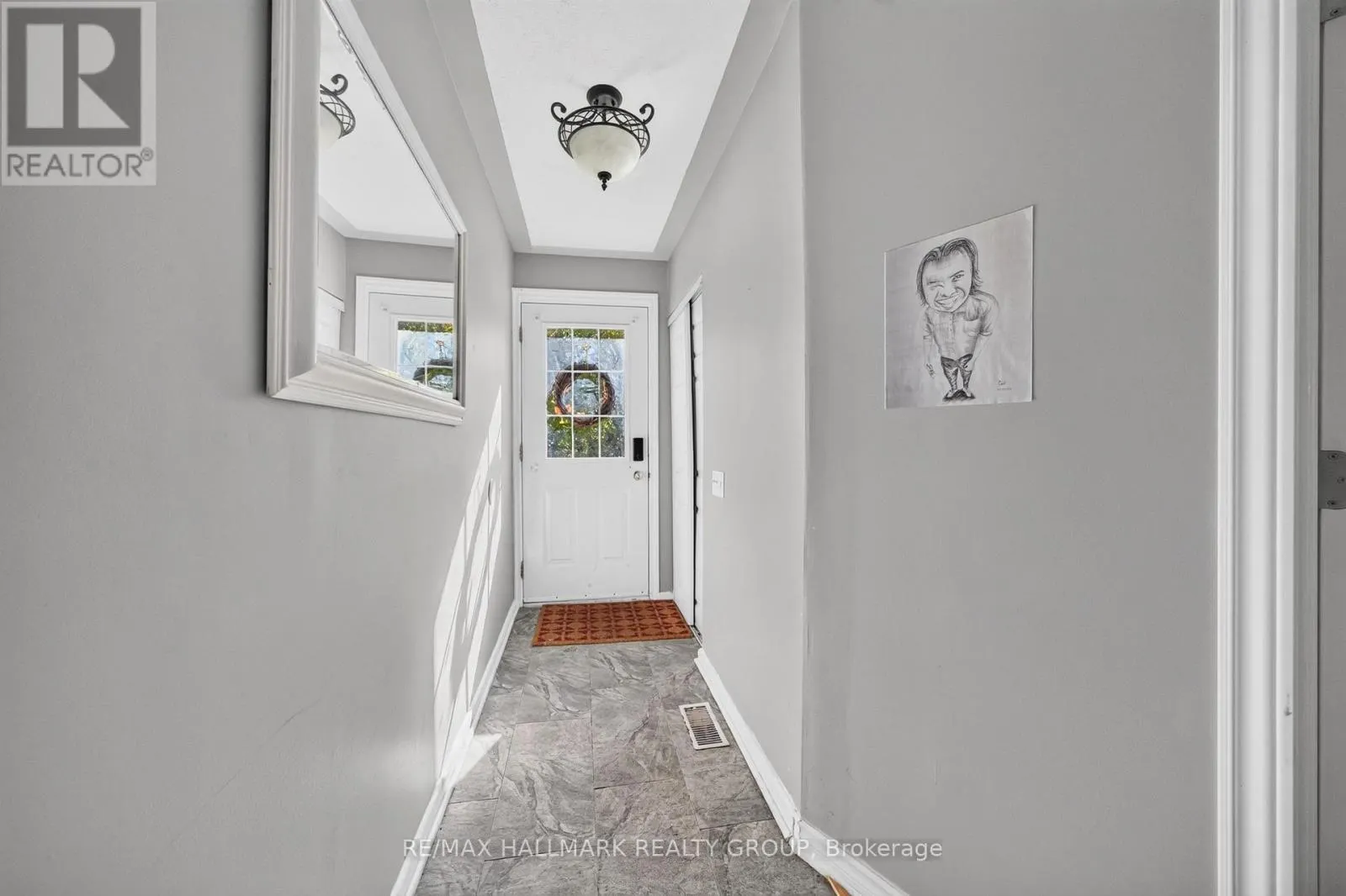 969 EIFFEL AVENUE