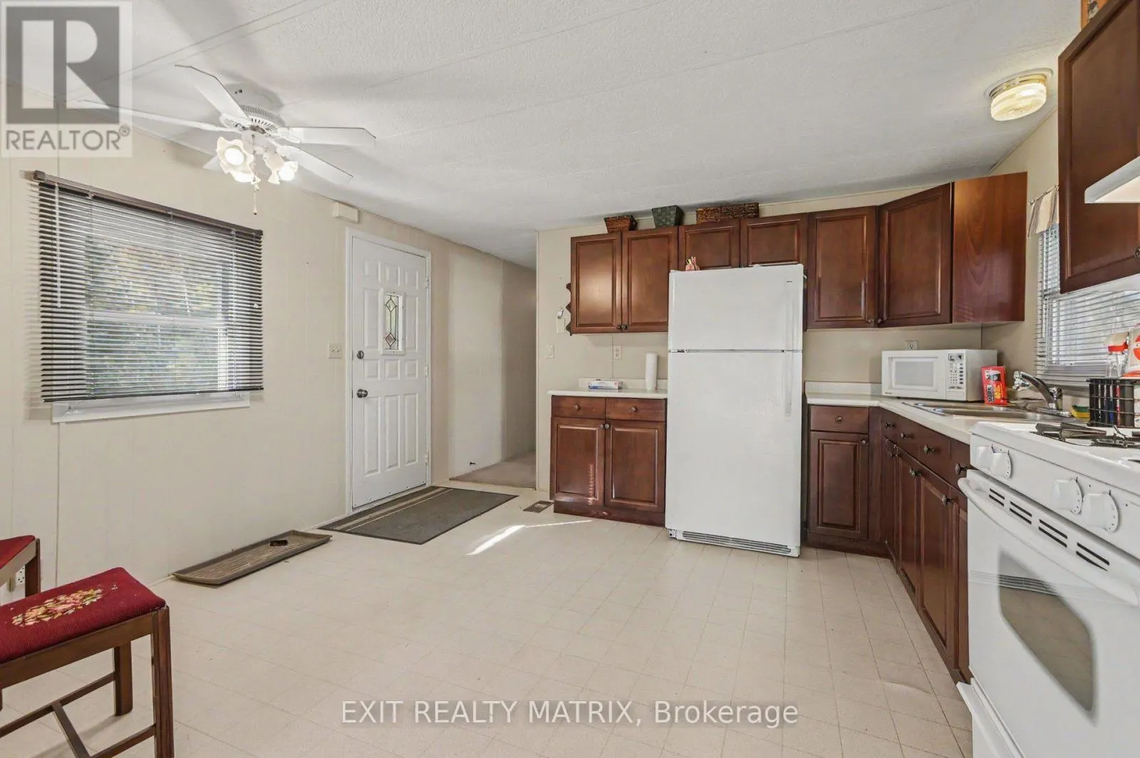 8891 LYNNWOOD PARK PRIVATE