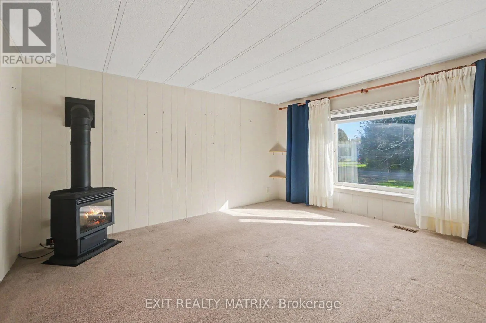 8891 LYNNWOOD PARK PRIVATE