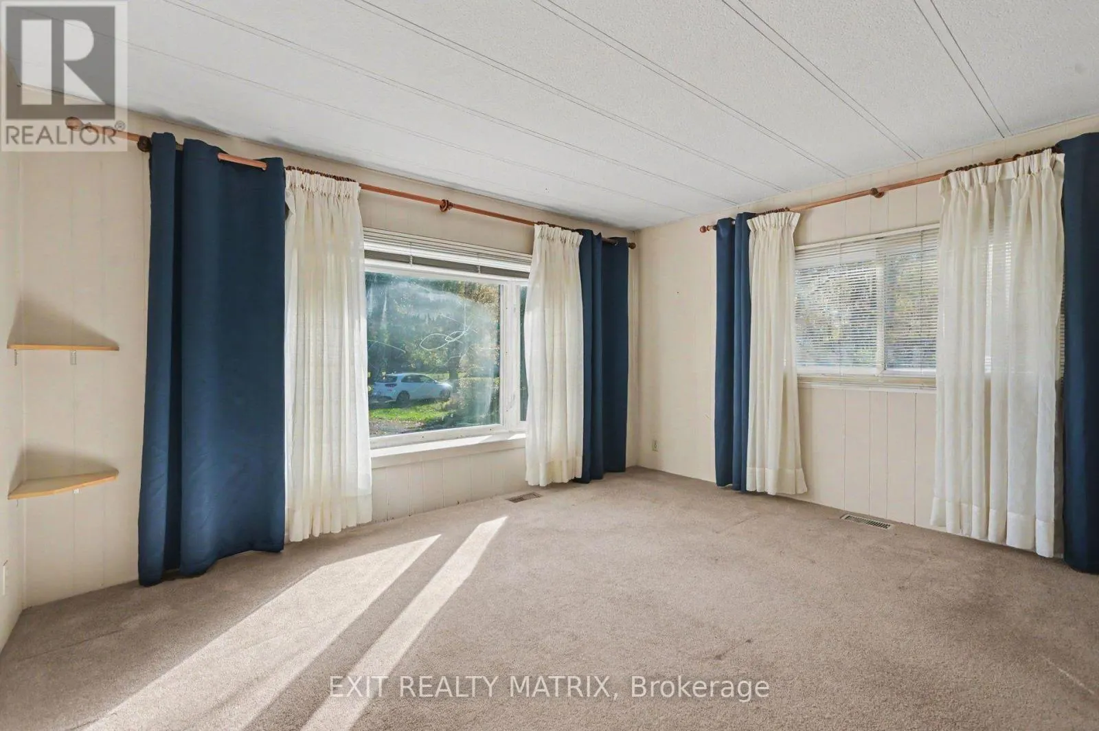 8891 LYNNWOOD PARK PRIVATE