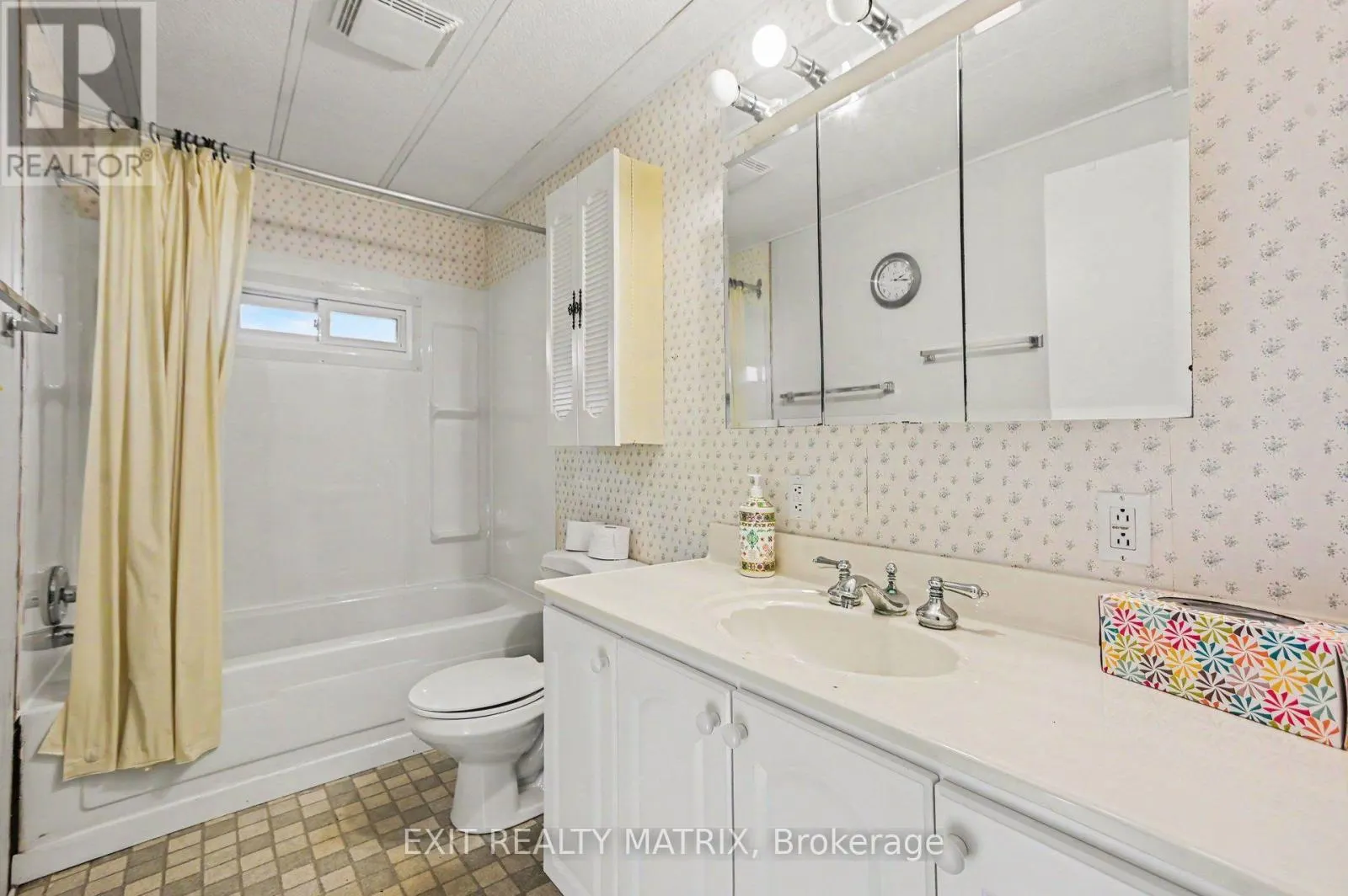 8891 LYNNWOOD PARK PRIVATE