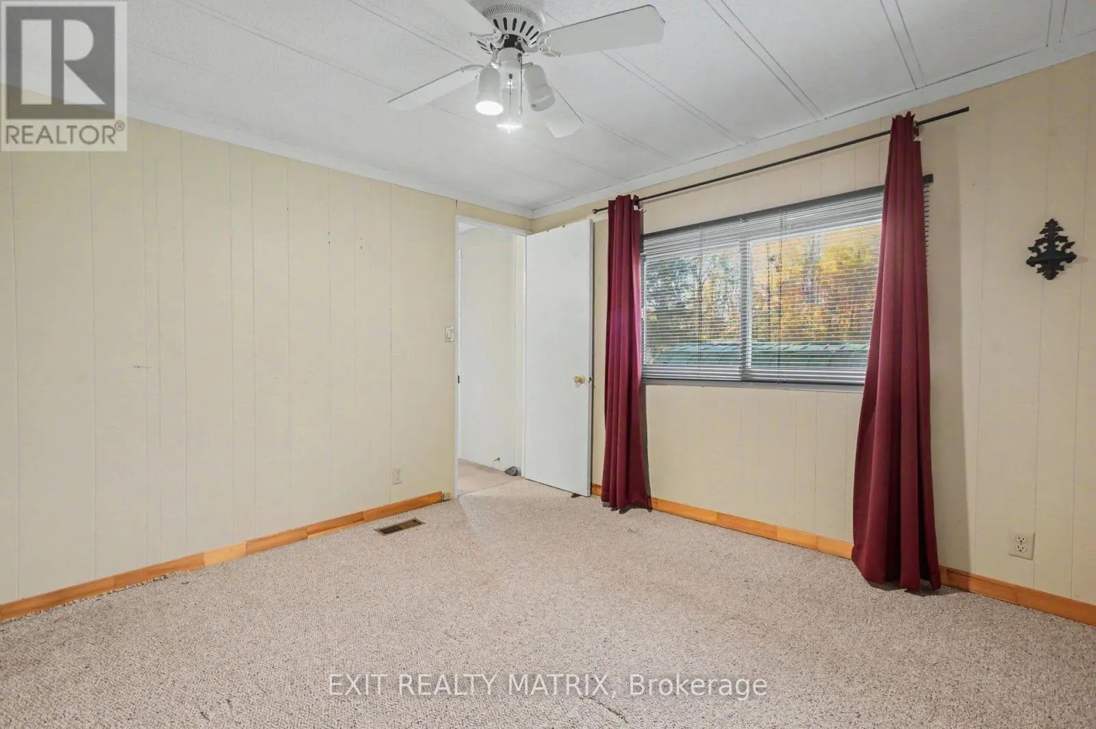 8891 LYNNWOOD PARK PRIVATE