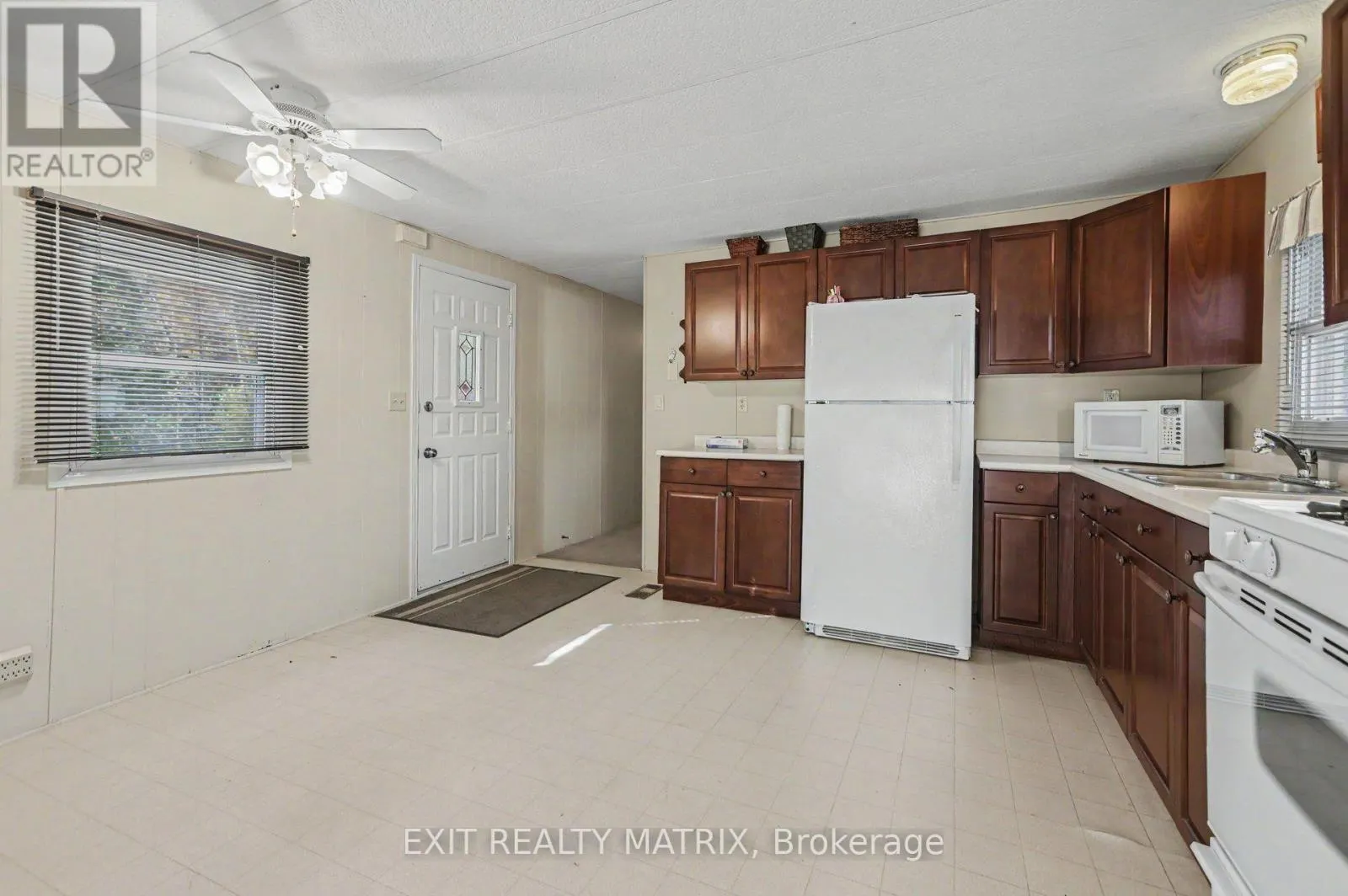 8891 LYNNWOOD PARK PRIVATE