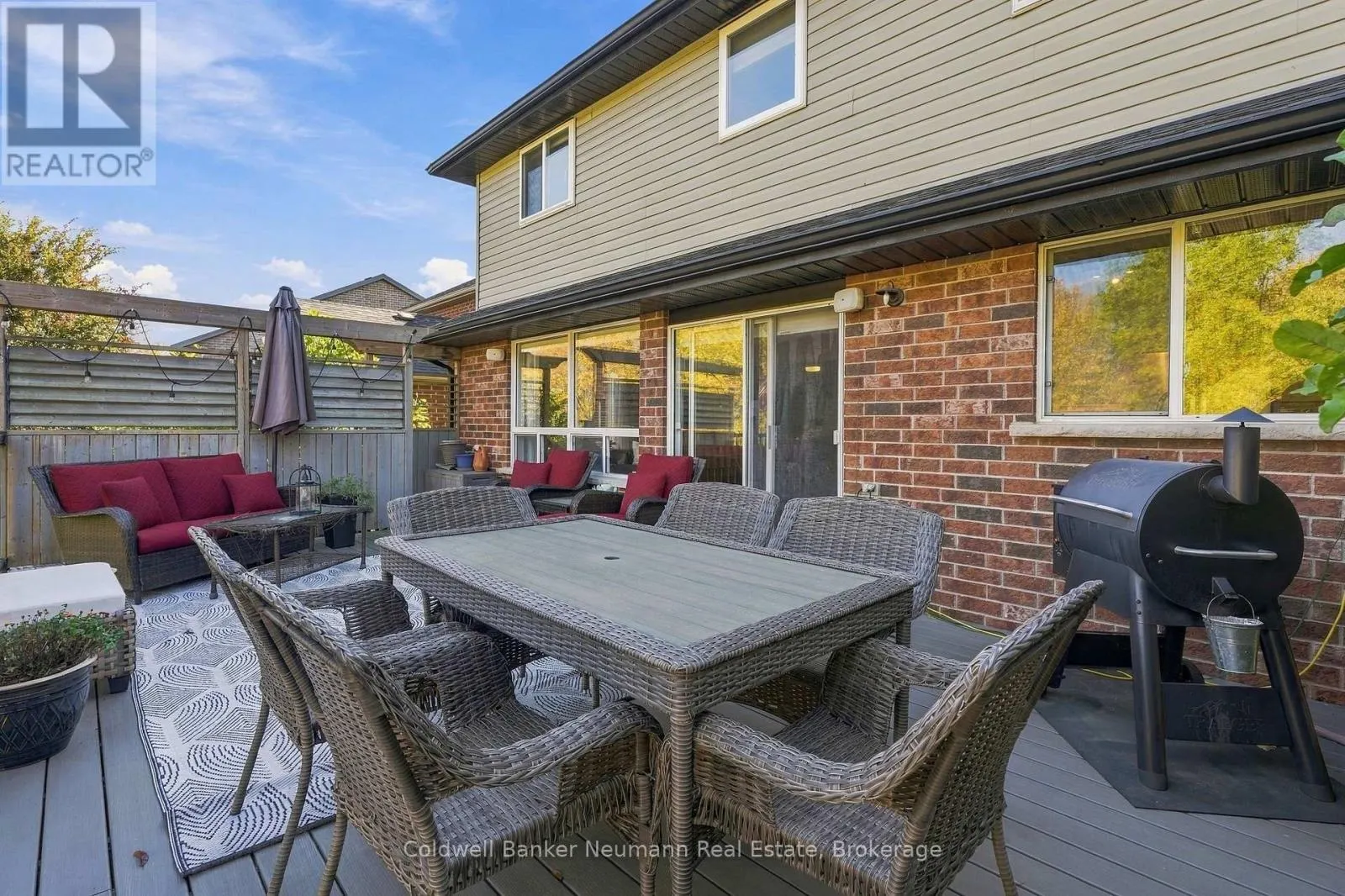 41 CREEKSIDE DRIVE