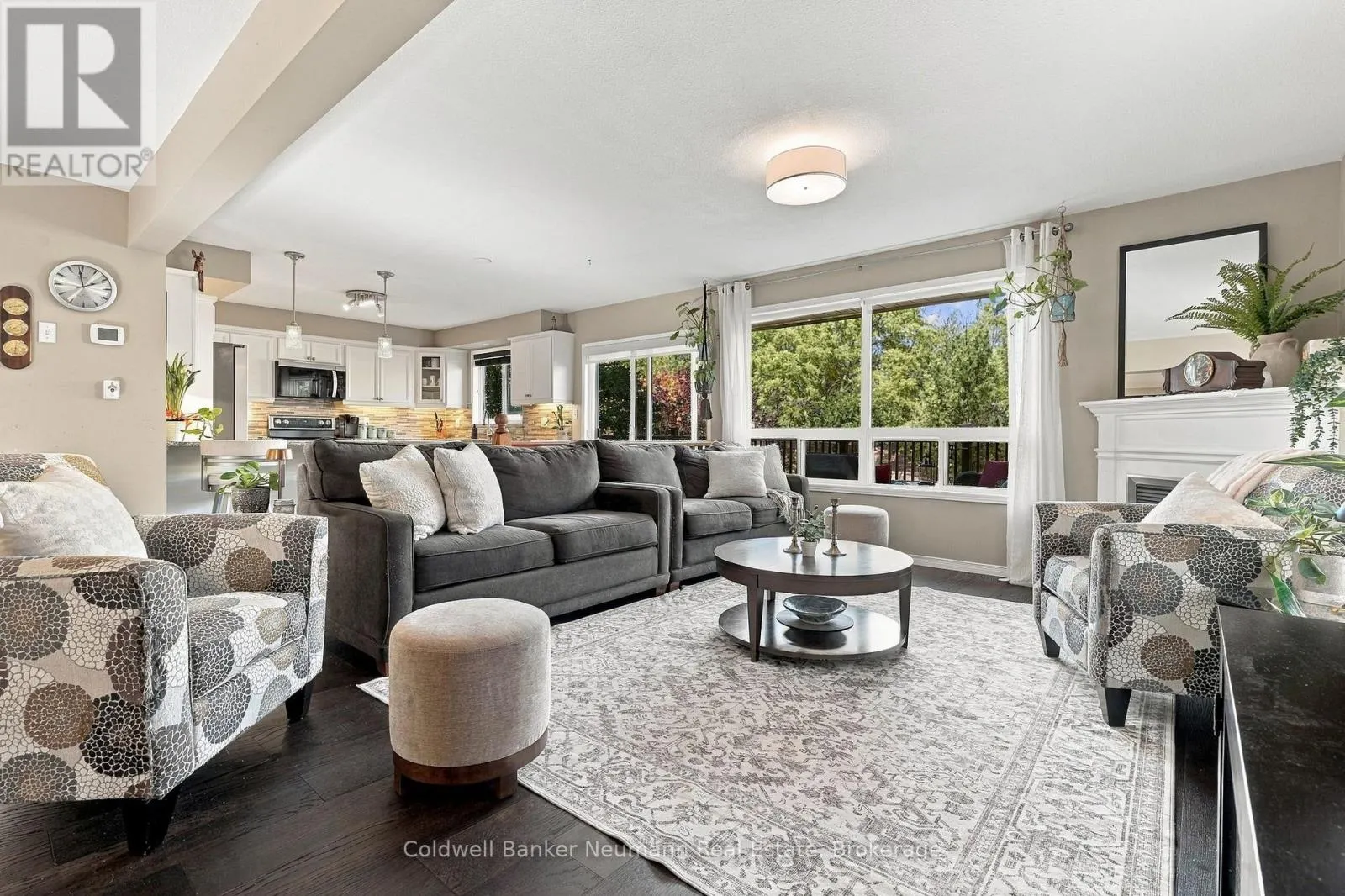 41 CREEKSIDE DRIVE