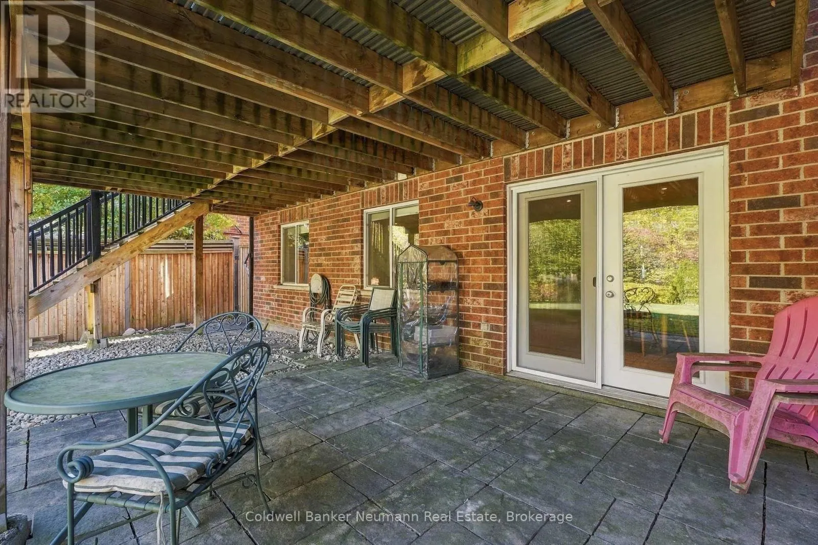 41 CREEKSIDE DRIVE