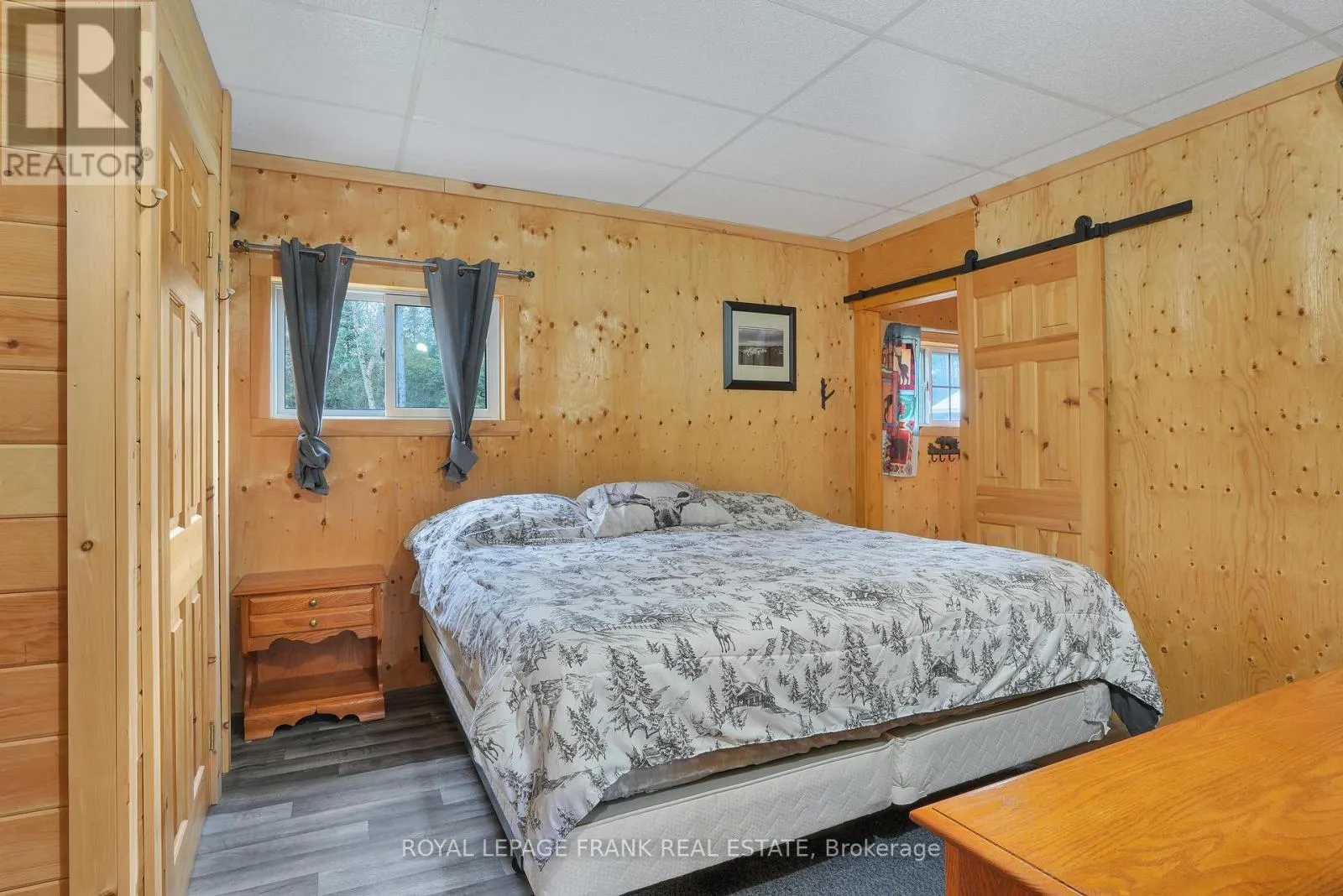 989 NORTH MCKENZIE LAKE ROAD