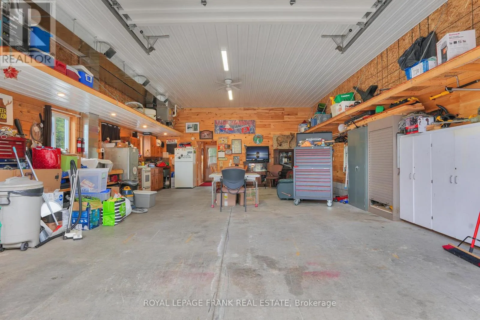 989 NORTH MCKENZIE LAKE ROAD